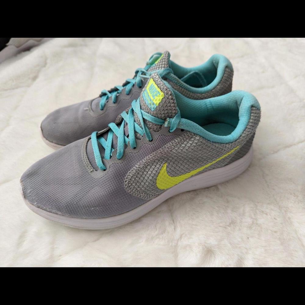 Nike Revolution 3 Women's Running Shoes 10 - 819303-005